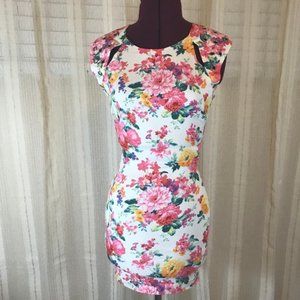 Mustard Seed White Bodycon Minidress with Flowers